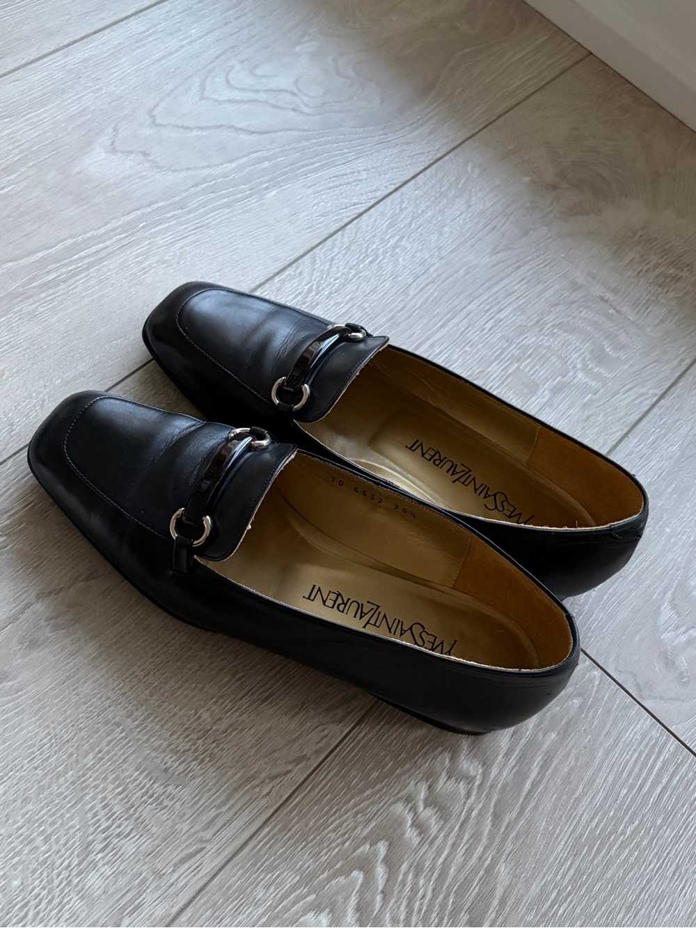 Yves Saint Laurent Black Leather Womens Bit Loafers